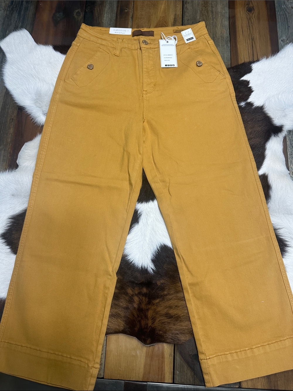 NWT Judy Blue Mustard Cropped Wide-Leg Jeans